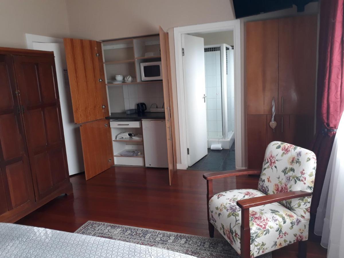 Harewood Lodge East London Εξωτερικό φωτογραφία